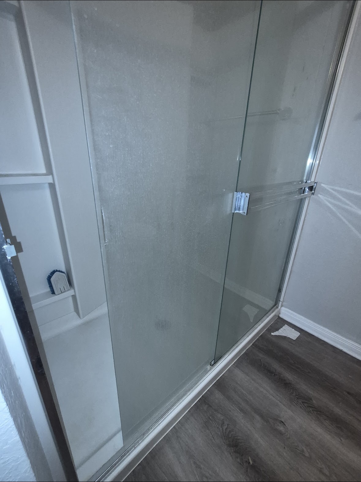 Shower before cleaning in San Antonio